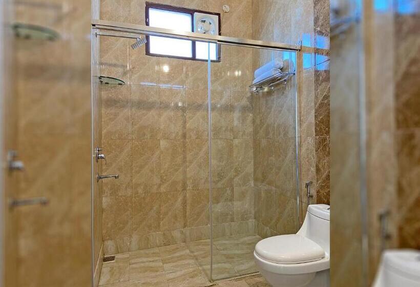 高级园景房, Nirvana Palace Rishikesh