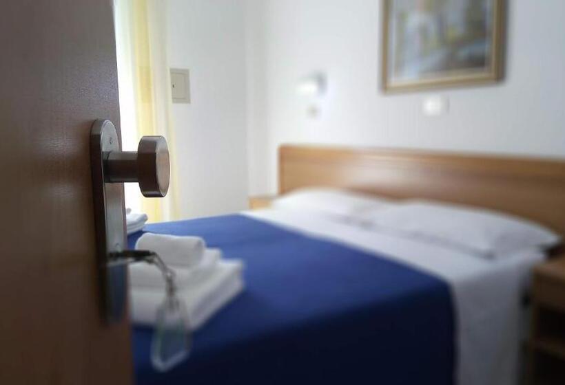 발코니가 있는 4인용 스탠다드 룸, Venezia Beach