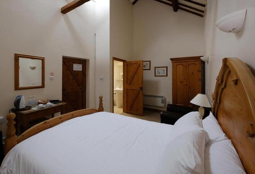 Номер Стандарт, Church Farm Lodge