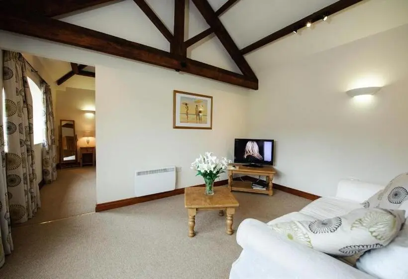 スイート, Church Farm Lodge