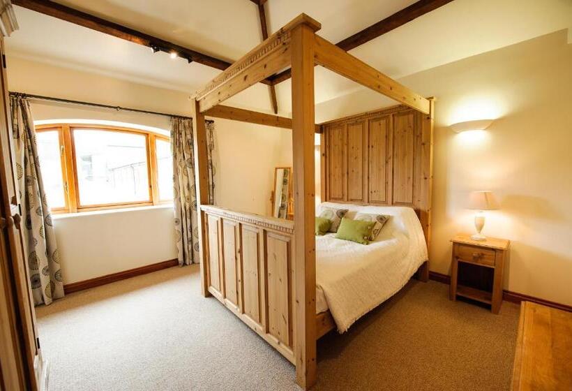 Люкс, Church Farm Lodge