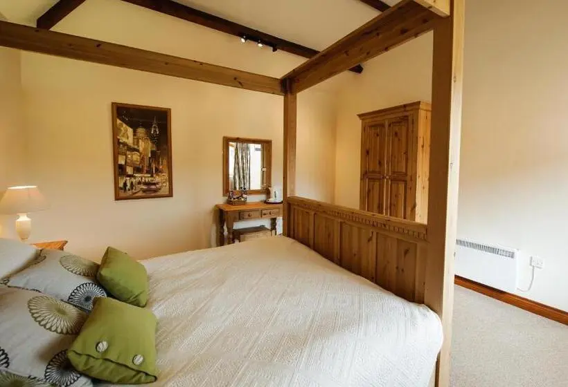 スイート, Church Farm Lodge