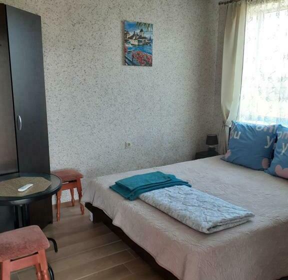 اتاق استاندارد سه نفره, гостевой дом уют