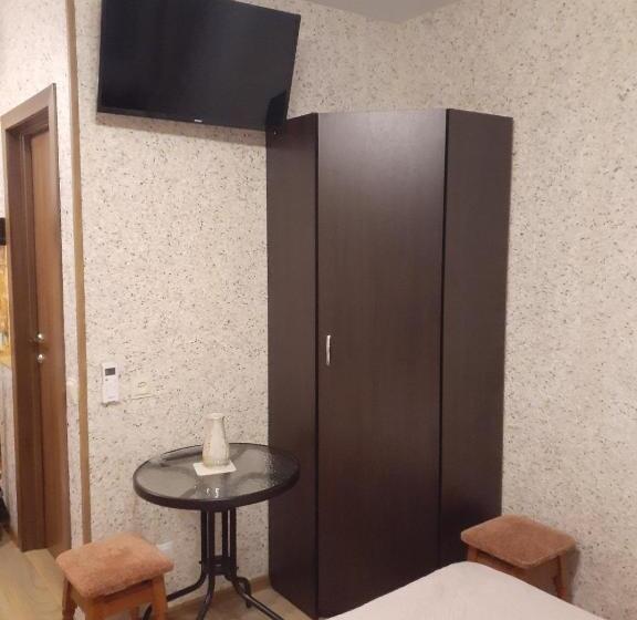 اتاق استاندارد سه نفره, гостевой дом уют