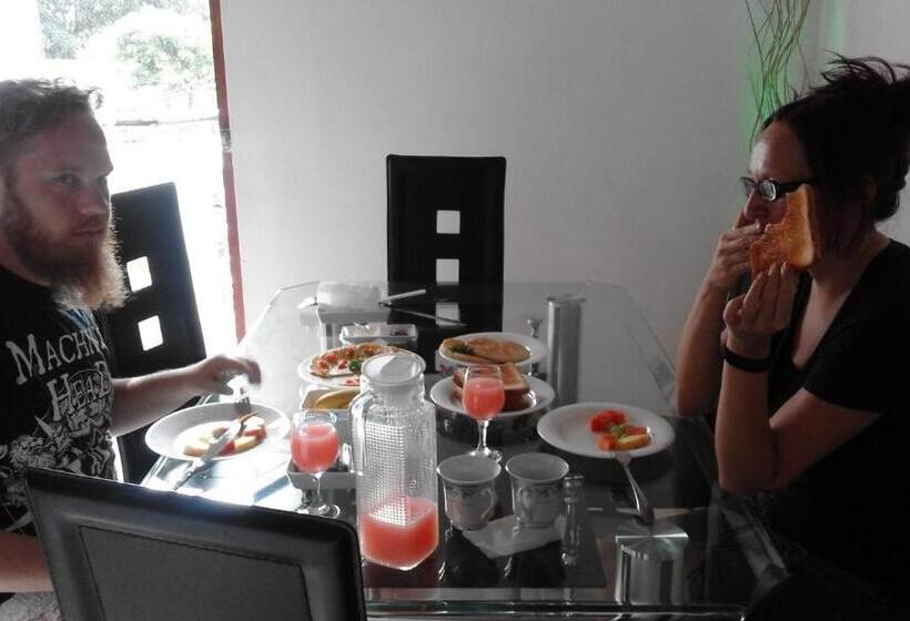 침실 1개 아파트, Home Living Unit