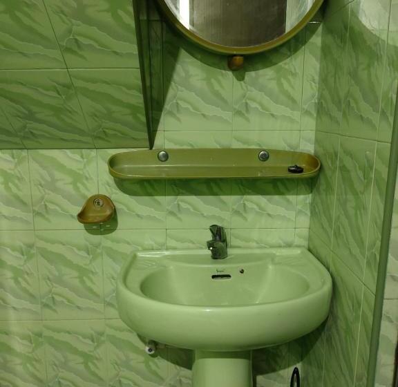 이코노미 룸, Home Living Unit