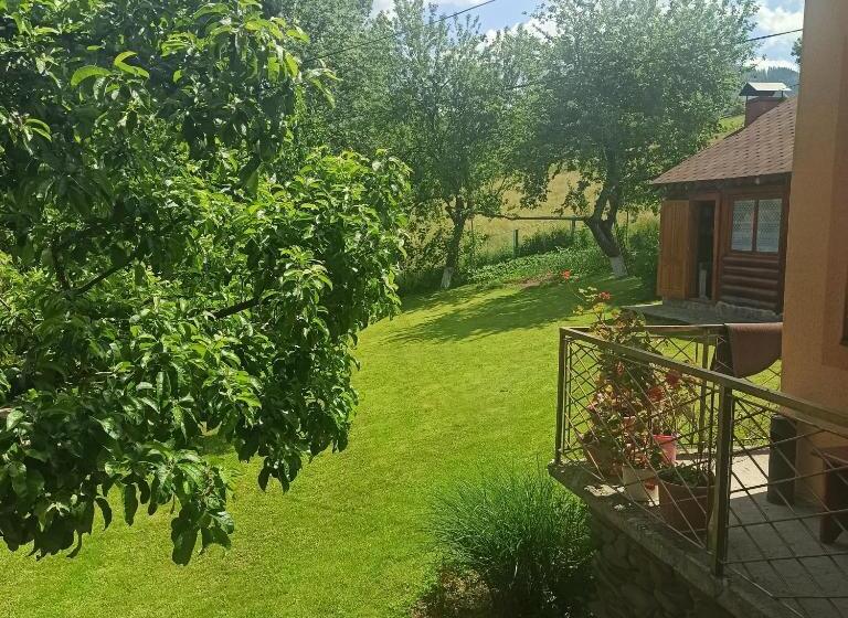 Ekonomiskt Trippelrum, садиба у василя