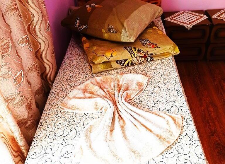 Ekonomiskt Trippelrum, садиба у василя