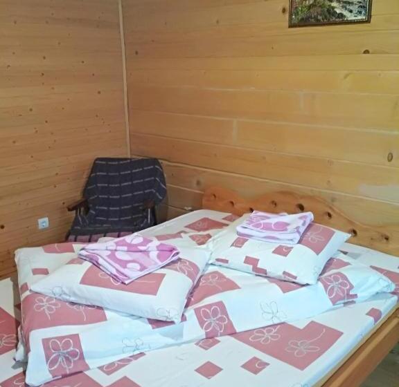 Economy Kamer, садиба у василя