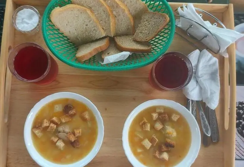 コンフォートトリプルルーム, отель маленький рай