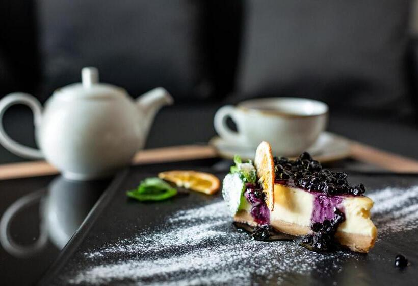 家庭小型套房, фетрбуш