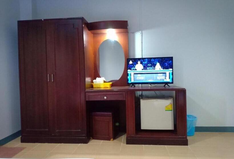 اتاق استاندارد, บ้านเลขที่ 3