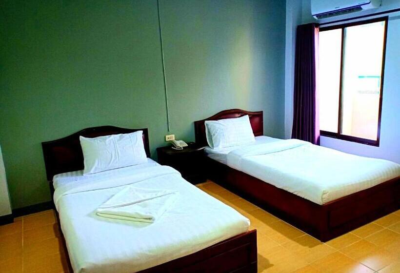 اتاق استاندارد, บ้านเลขที่ 3