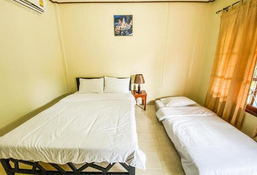 Cameră Standard cu Balcon, ศศิธารา การ์เด้นท์