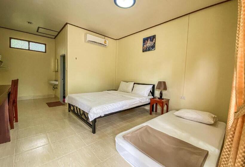 Cameră Standard cu Balcon, ศศิธารา การ์เด้นท์