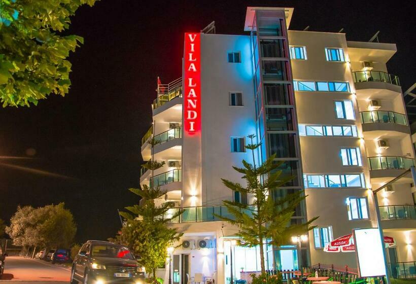 Studio Deluxe, Landi