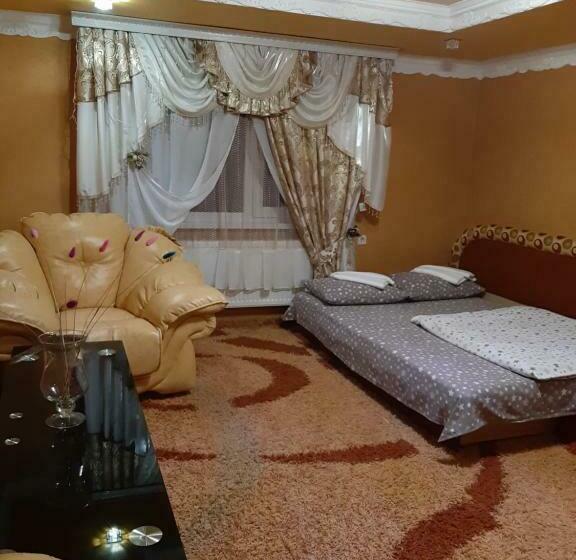 خانه 3 خوابه, у ані