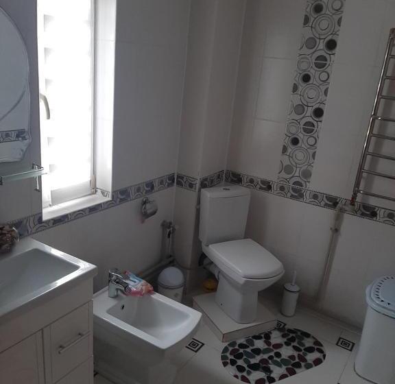 خانه 3 خوابه, у ані