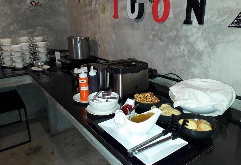 جناح, The Icon Service Apartment