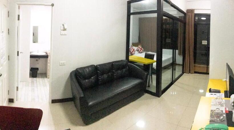 جناح, The Icon Service Apartment