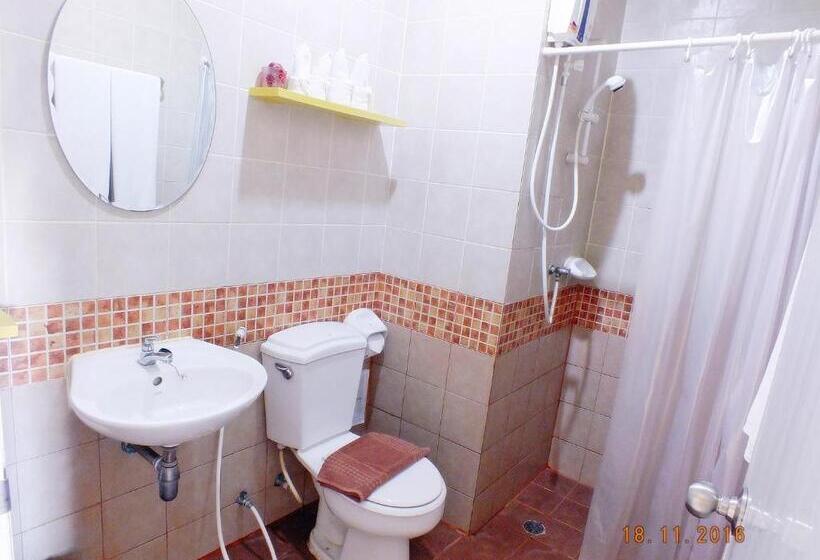 إستوديو قياسى, The Icon Service Apartment