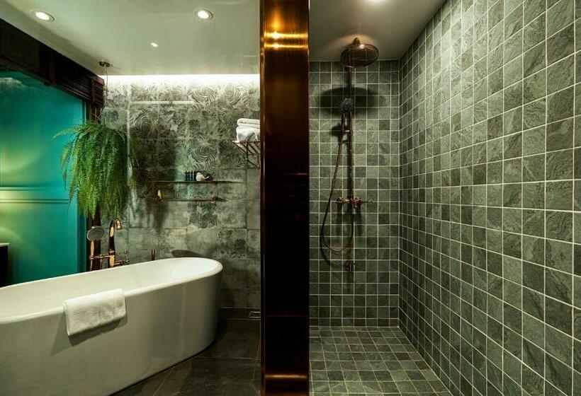 Люкс Повышенной Комфортности, The Moment Chiangmai