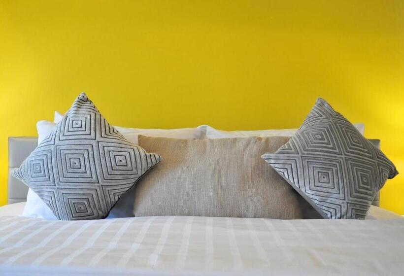 Полулюкс, The Moment Chiangmai