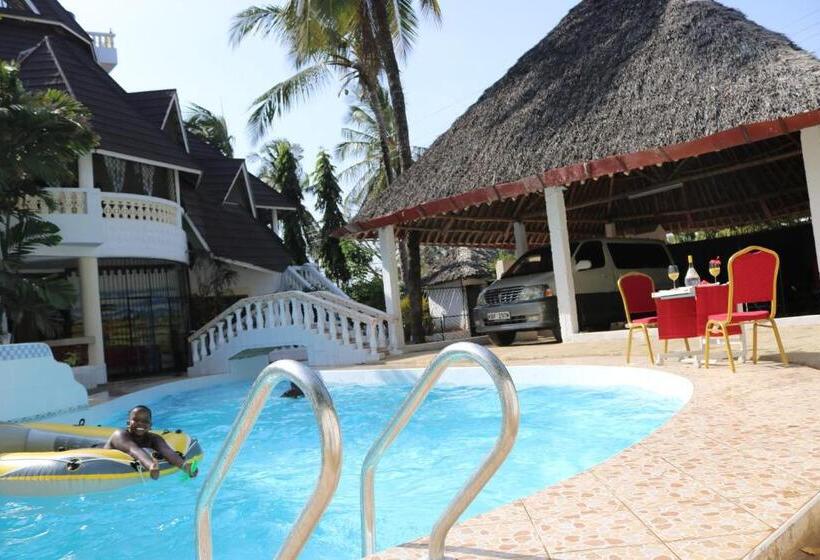 اتاق استاندارد سه نفره, Room In Guest Room A Wonderful Beach Property In Diani Beach Kenya