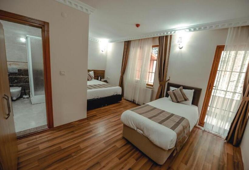 带阳台的三人标准间, Aygün Suites Hotel&bungalow Uzungöl