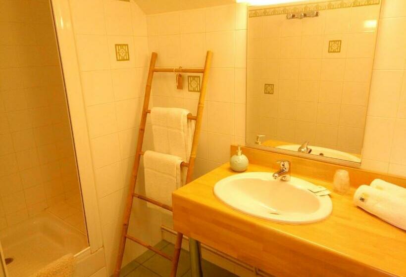 Номер Стандарт Трехместный, La Jacotière