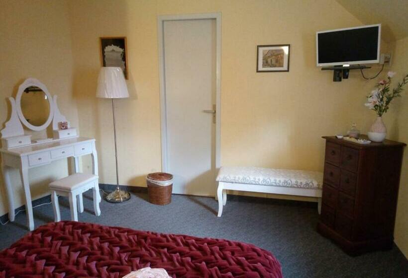 Номер Стандарт, La Jacotière