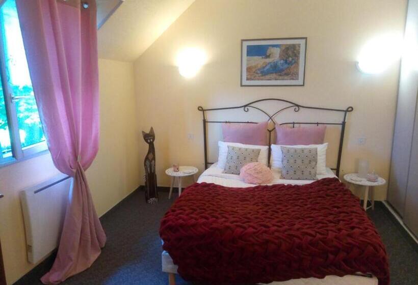 Номер Стандарт, La Jacotière