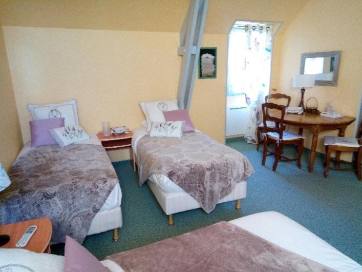 Семейный Номер, La Jacotière