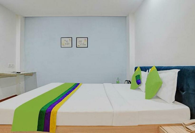 חדר אקונומי, Treebo Trend Omkar