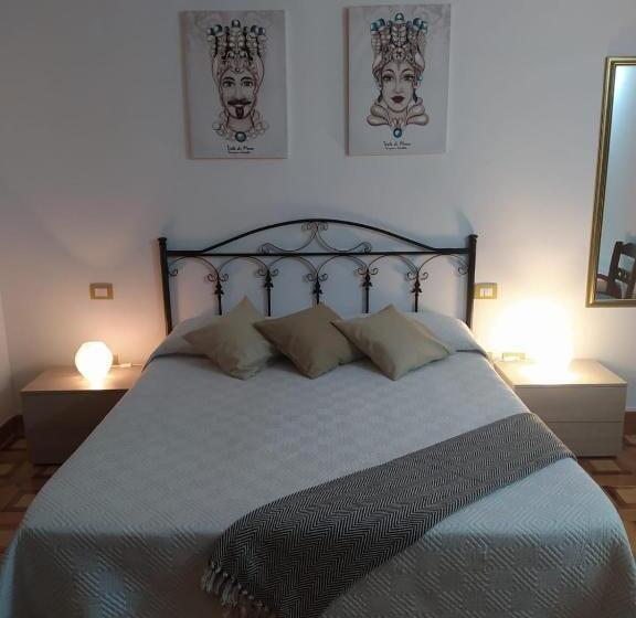 חדר סטנדרט לשלושה, Poesia Del Mare B&b