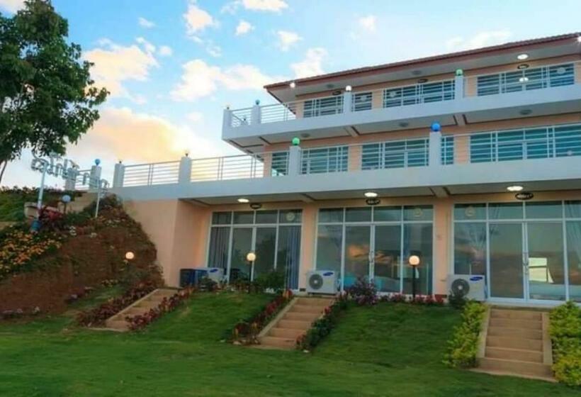 اتاق خانوادگی با چشمانداز کوه, Phuyafahsai The Resort Khao Kho