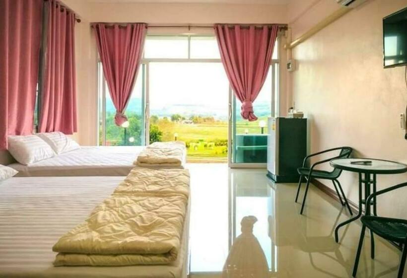 اتاق خانوادگی با چشمانداز کوه, Phuyafahsai The Resort Khao Kho