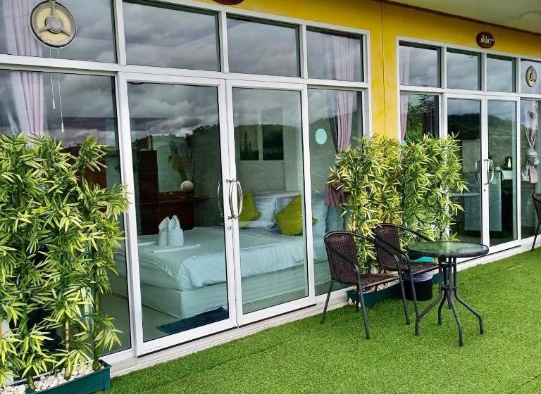 سوئیت جونیور با چشمانداز کوهستان, Phuyafahsai The Resort Khao Kho