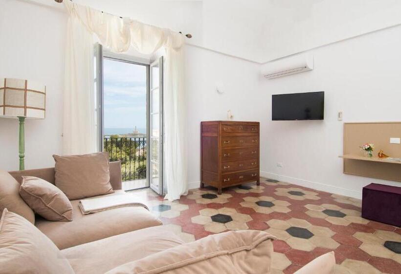 סוויטה נוף לים, Dimora Cummà Marì