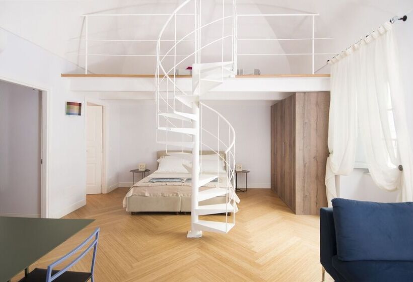 חדר משפחתי, Dimora Cummà Marì