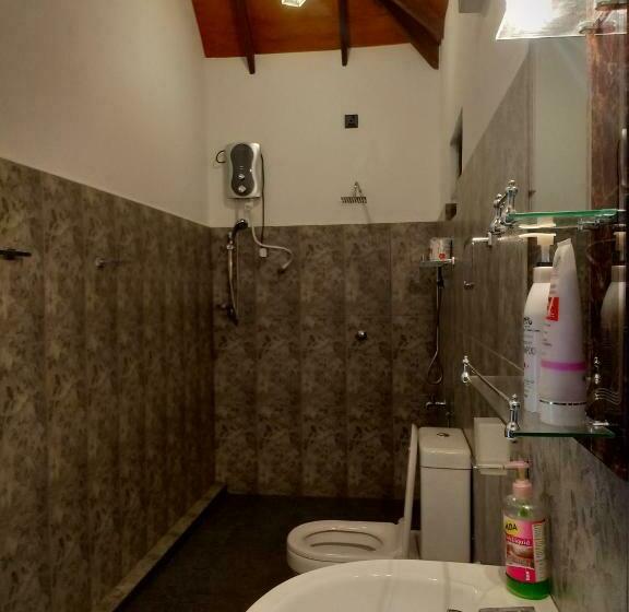 デラックストリプルルーム, Sigiriya Nature Resort