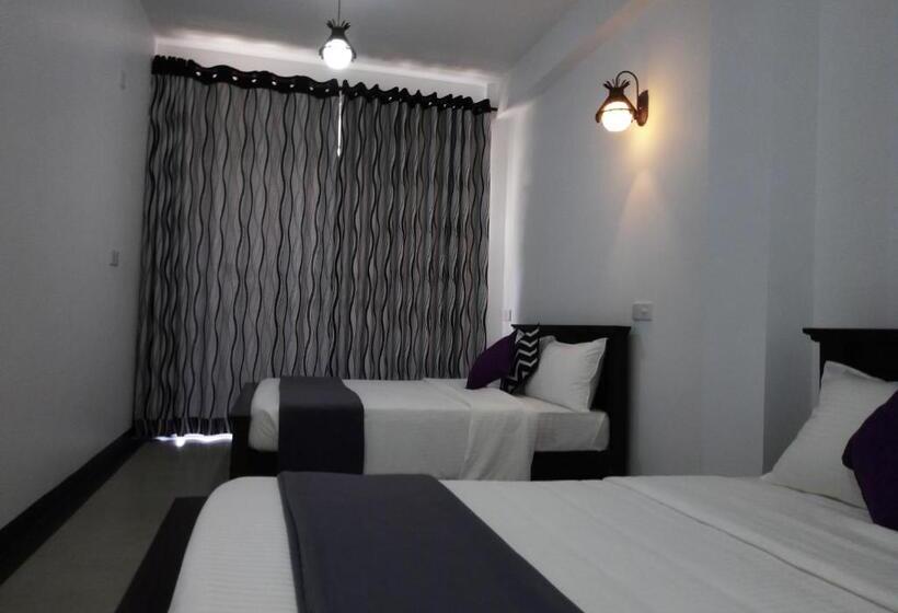 4인용 스탠다드 룸, 4 Aces Ella