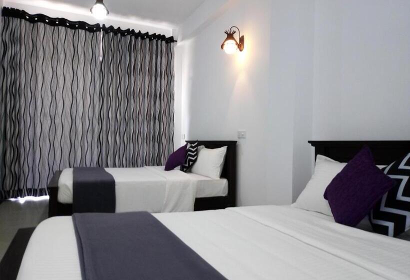 4인용 스탠다드 룸, 4 Aces Ella