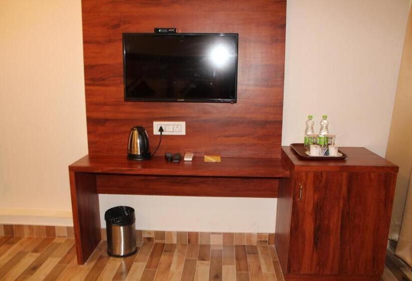 اتاق لوکس, Red Crown