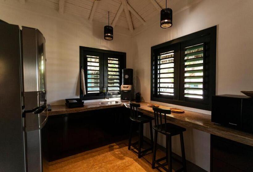 بنجلو ديلوكس, & Restaurante Vilaveratheresa