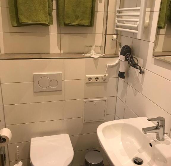 스탠다드 룸, Und Wirtshaus Löwen