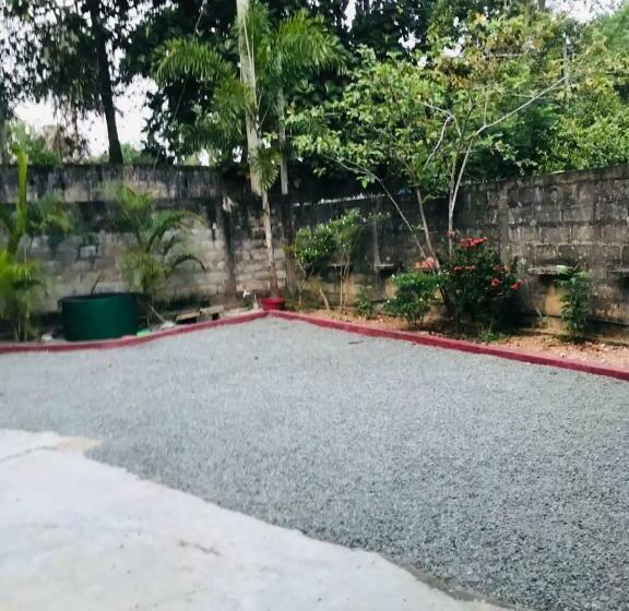 غرفة قياسية مطلّة علي الحديقة, Mirissa Niraj Guest