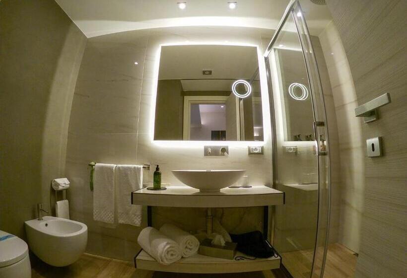 اتاق استاندارد با تخت بزرگ, Municipio Luxury Suite