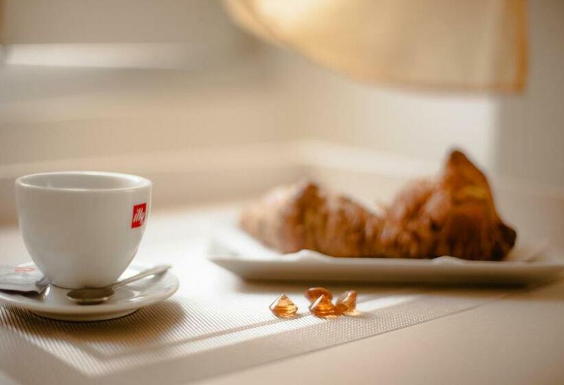 חדר סטנדרט לארבעה, Pietre E Sassi