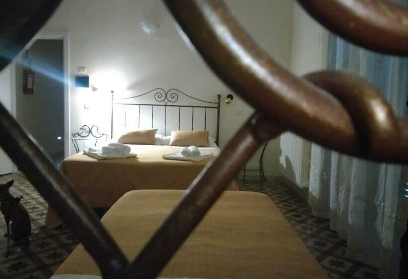 חדר סטנדרט לארבעה, Pietre E Sassi